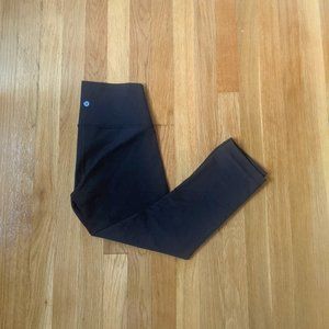 Lululemon | Black Wunder Under HR Crop 21 Size 6